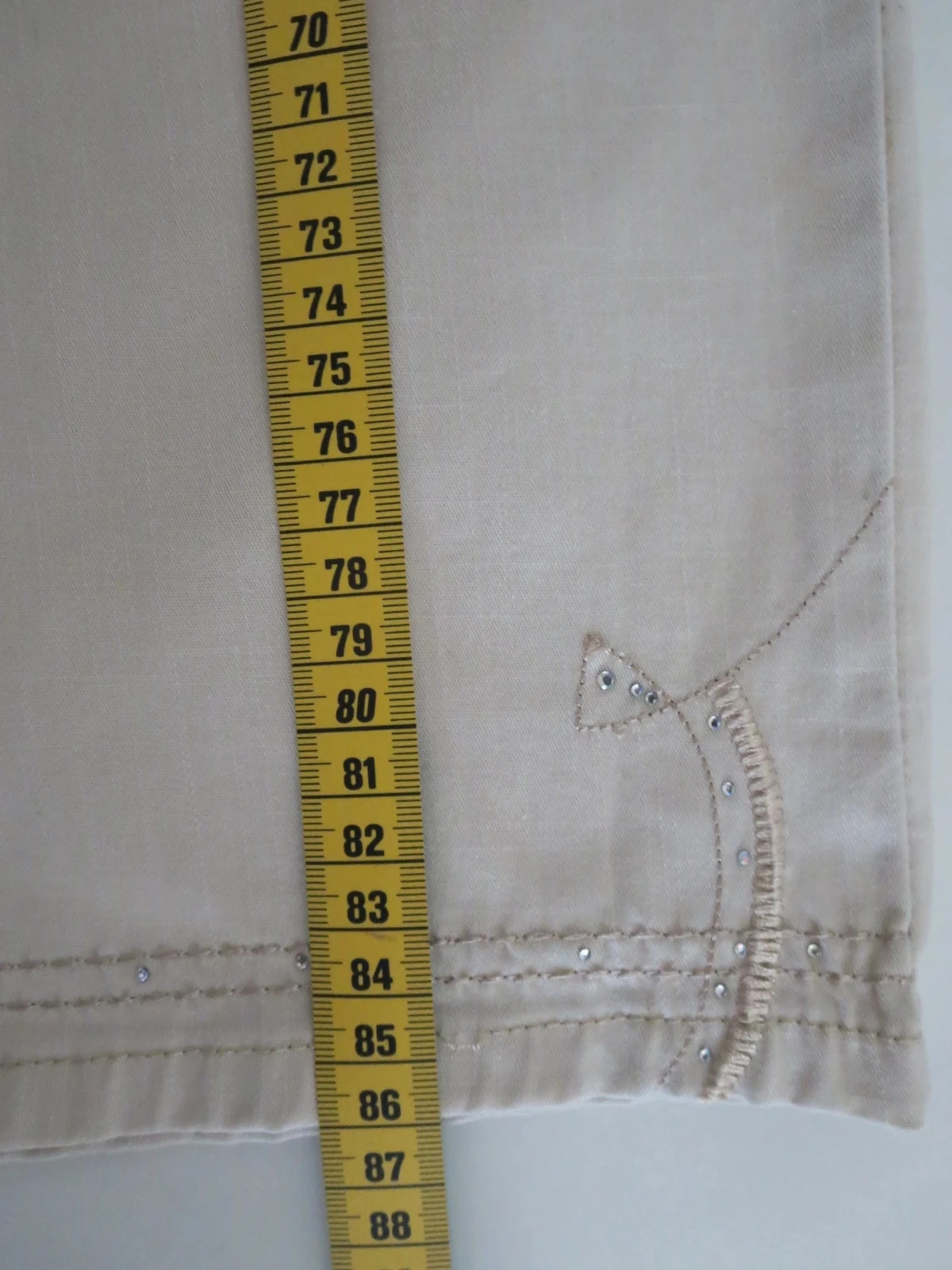 Pantalon 7/8 beige/écru 93% coton - Taille 40 - Strass - Excellent état – photo 6